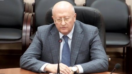 Гинцбург рассказал, разрешен ли "Спутник V" онкобольным